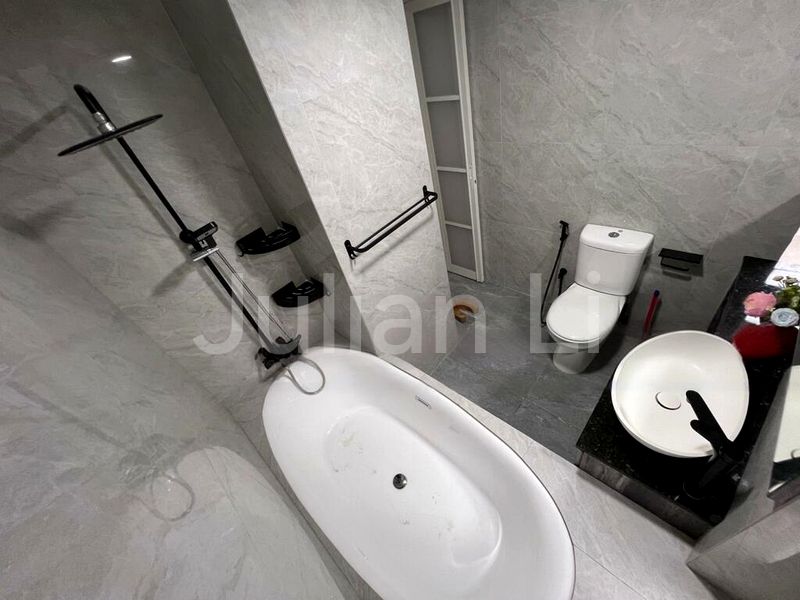 Room (Condo) for Rent in  Loyang Valley - Image 1
